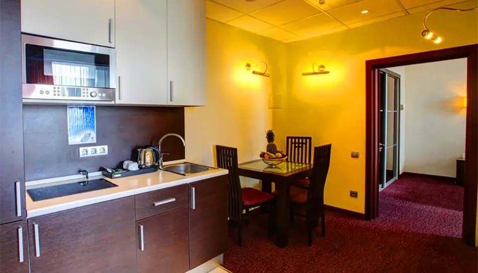 هتل آروستار مسکو